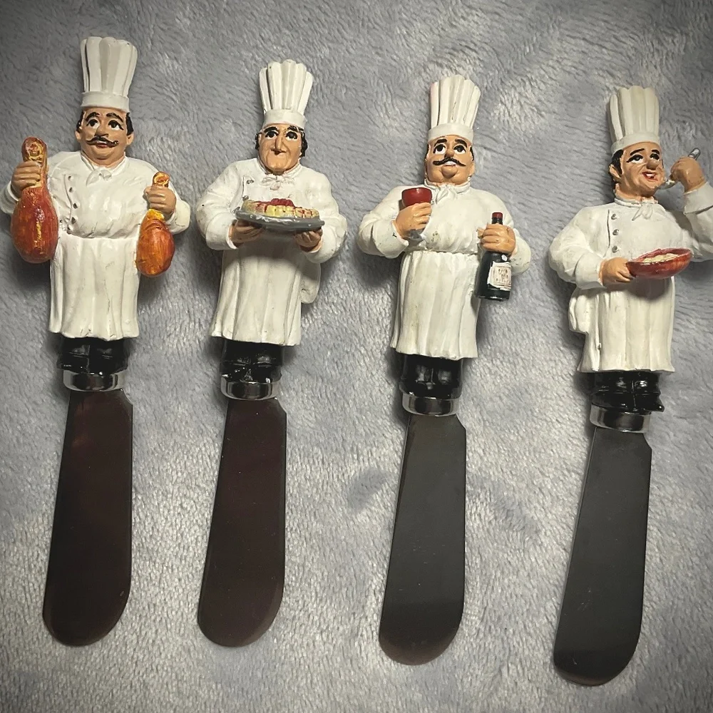 Set of Four Guy Buffet Cheese & Butter Spreader Knives Bistro Chef Motif Vintage